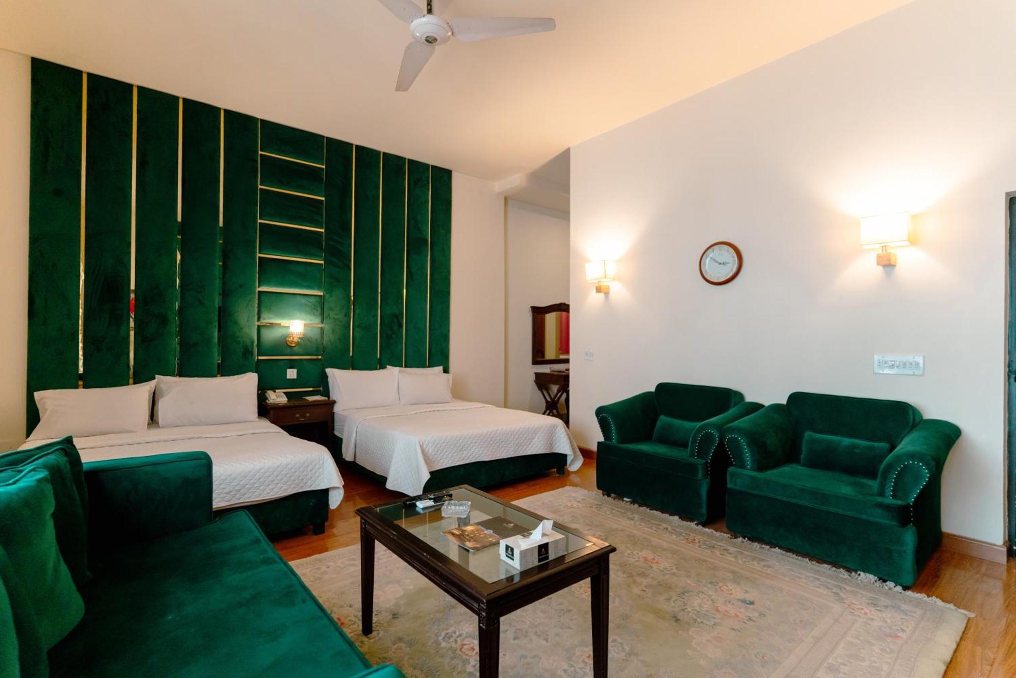 Vip House Peshawar Hotel Ngoại thất bức ảnh