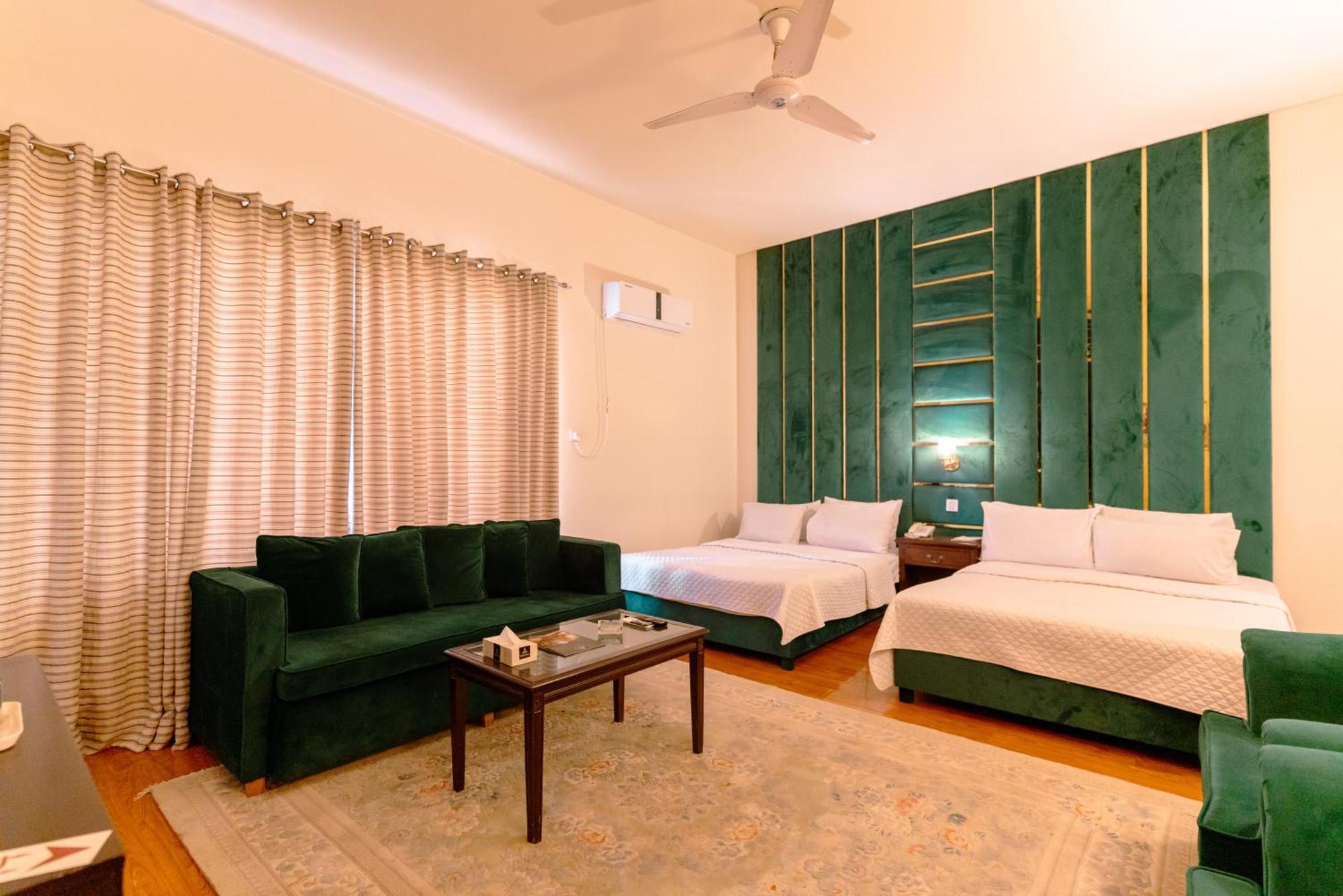 Vip House Peshawar Hotel Ngoại thất bức ảnh