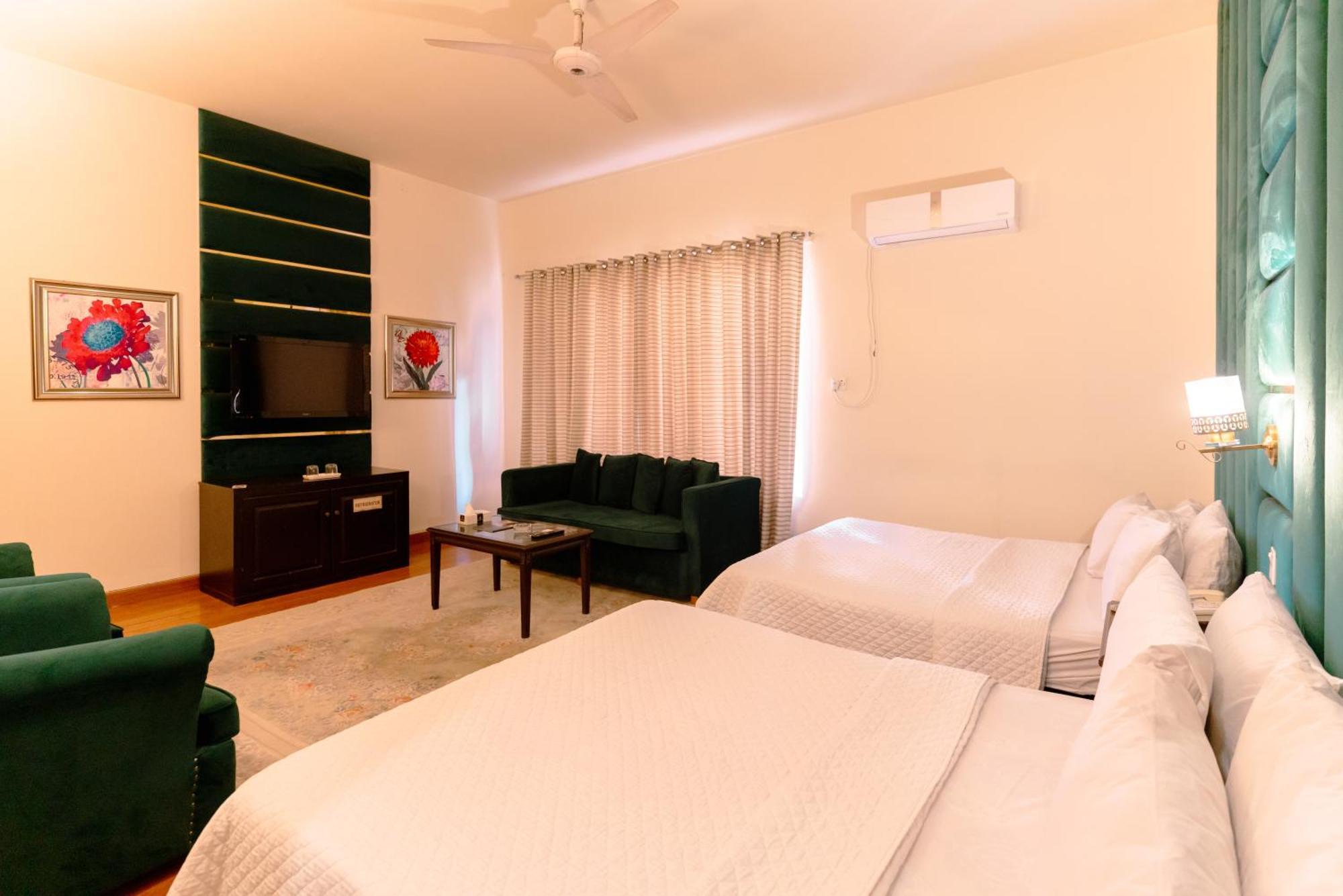 Vip House Peshawar Hotel Ngoại thất bức ảnh
