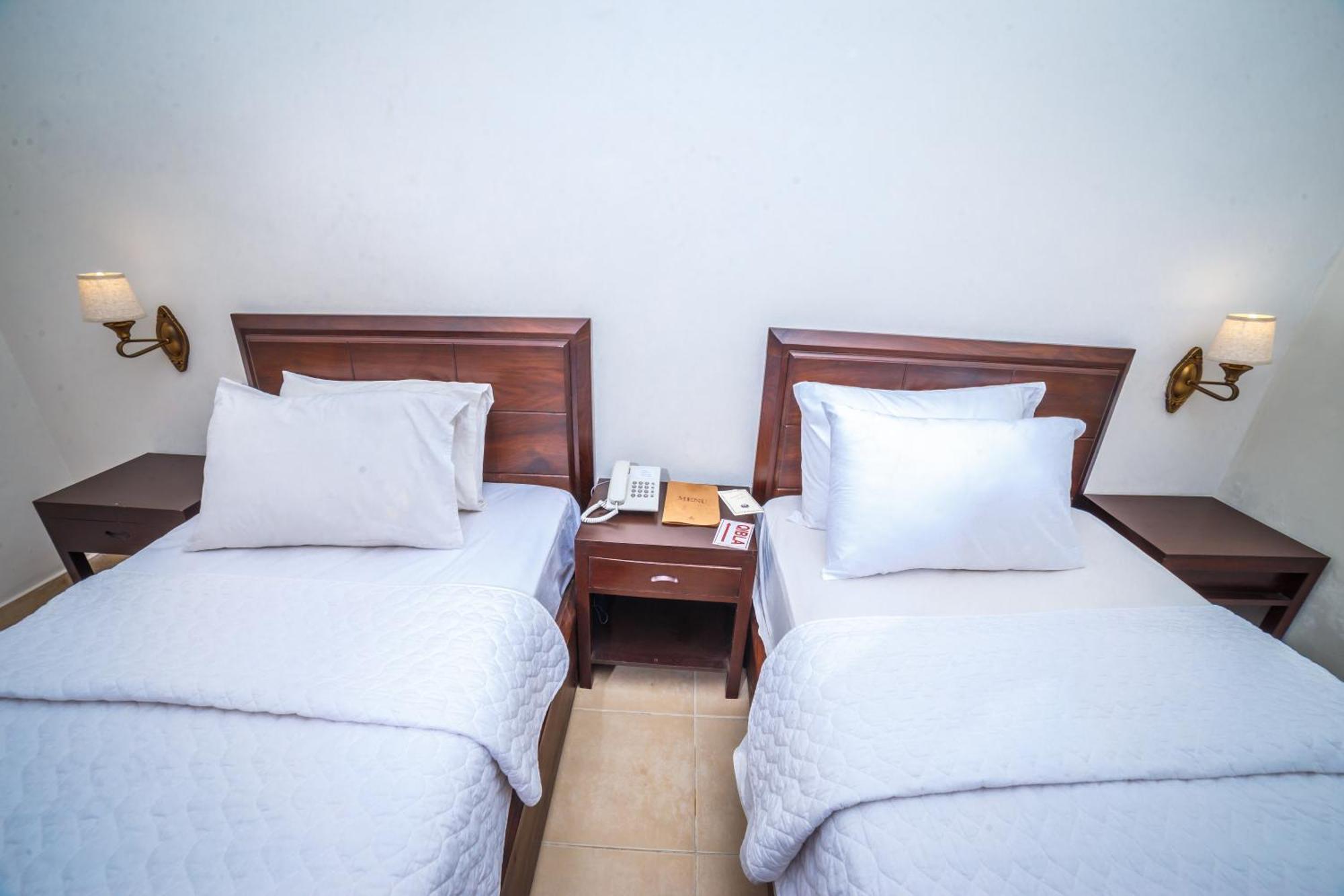 Vip House Peshawar Hotel Ngoại thất bức ảnh